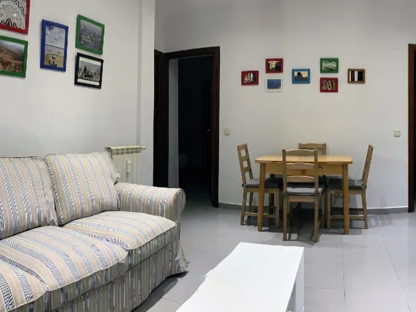 Piso en calle de Benito Gutiérrez, 27