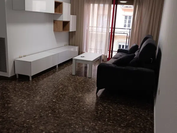 Piso en calle Sagunto, 114