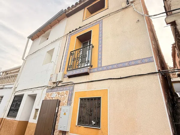 Chalet adosado en Quinto - Foto 2