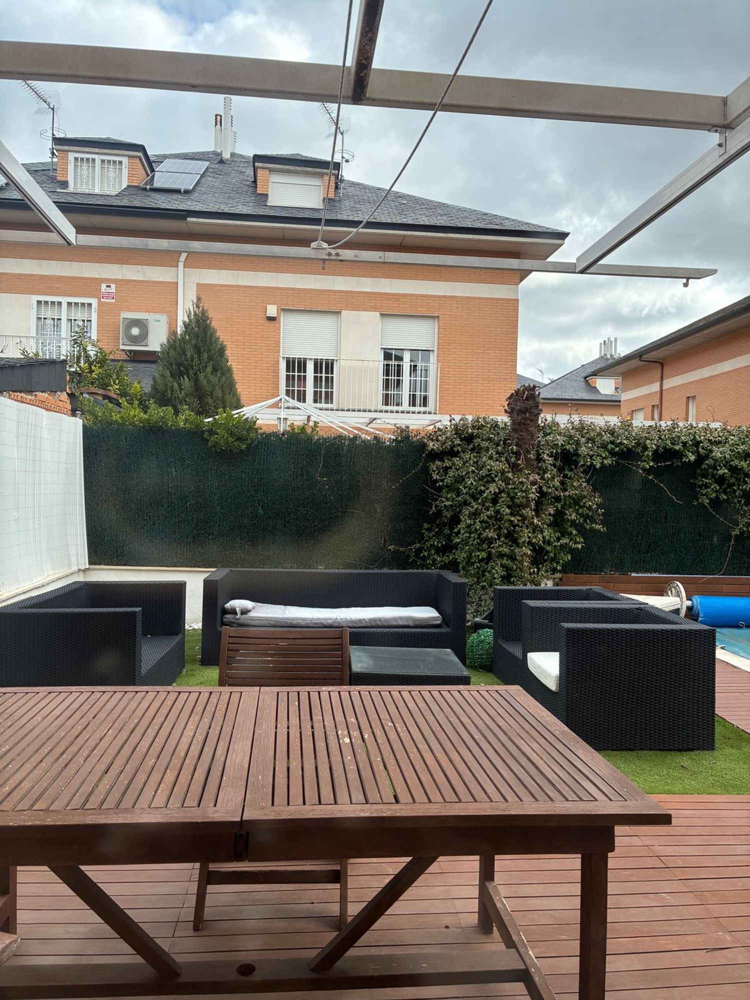 Chalet pareado en calle Luis García Berlanga, 76