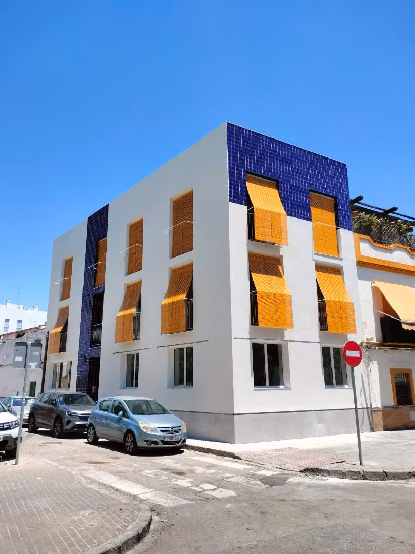 Apartamento en  Calle Jorge de Montemayor 3