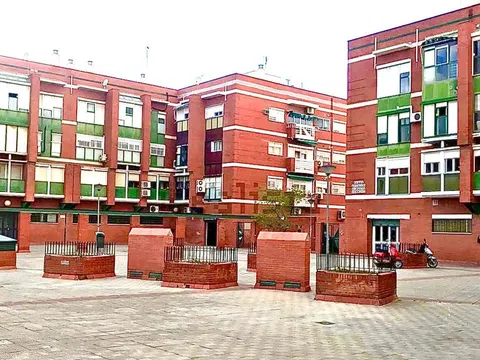 Piso en calle Hermanos Arcas, 17