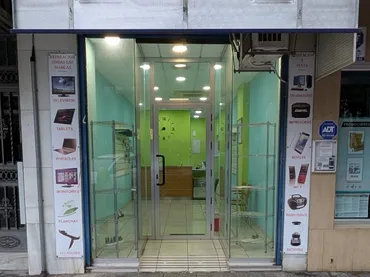 Local comercial en  Calle de León XIII 7 - Foto 3