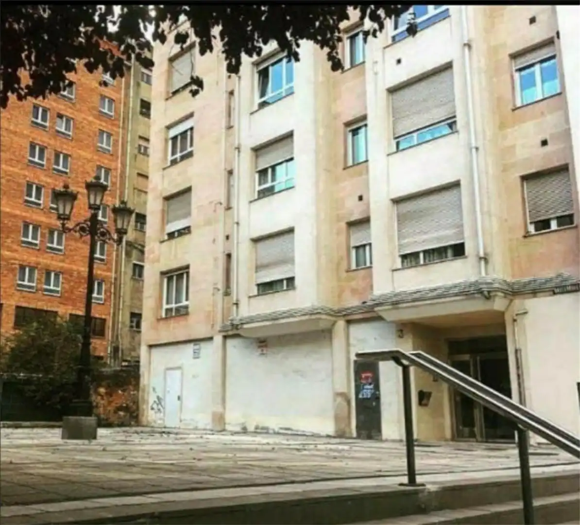 Local comercial en  Plaza La Noceda - Foto 2