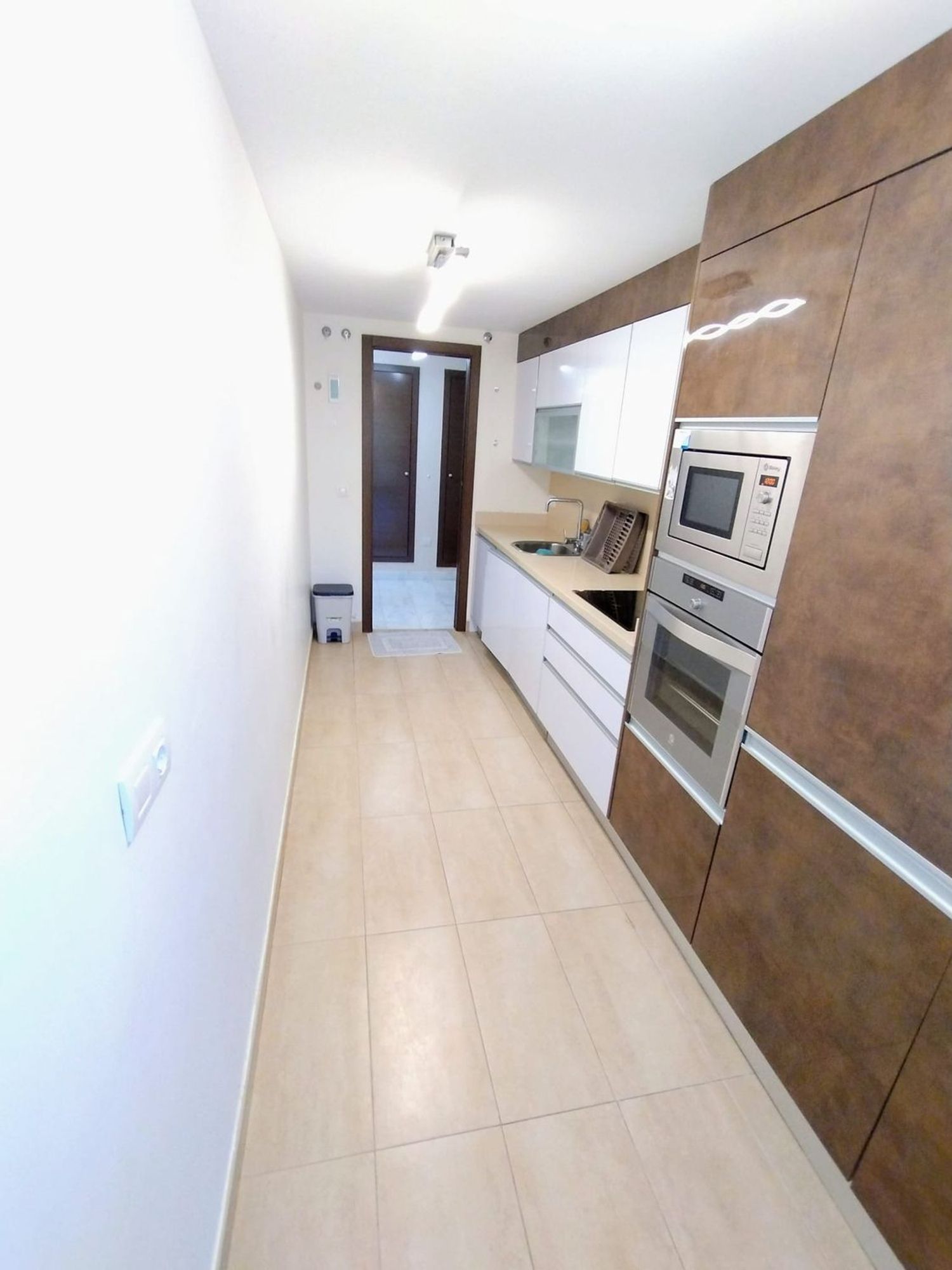 Piso en Calle del Padre Arrupe - Foto 16