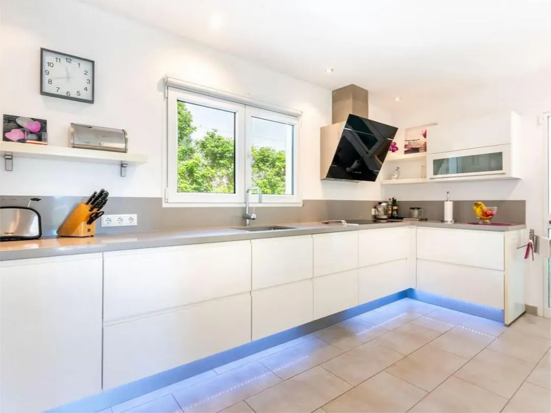 Chalet en  Calle Chipiona 14 - Foto 9