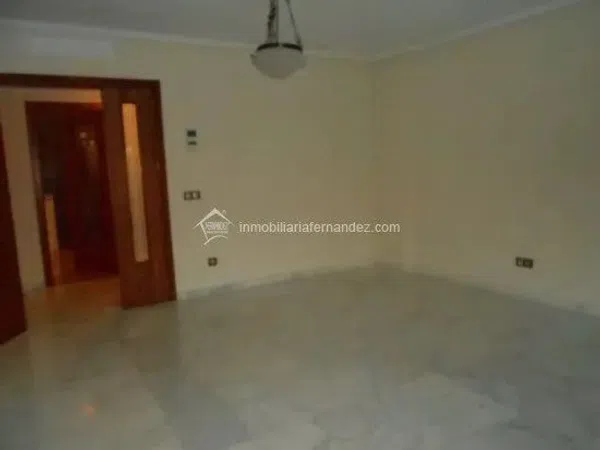 Piso en Calle Coronel Aureliano Buendía, 31 - Foto 4