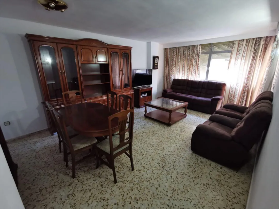 Piso en  Carrer General Ricardo Ortega 58 - Foto 2