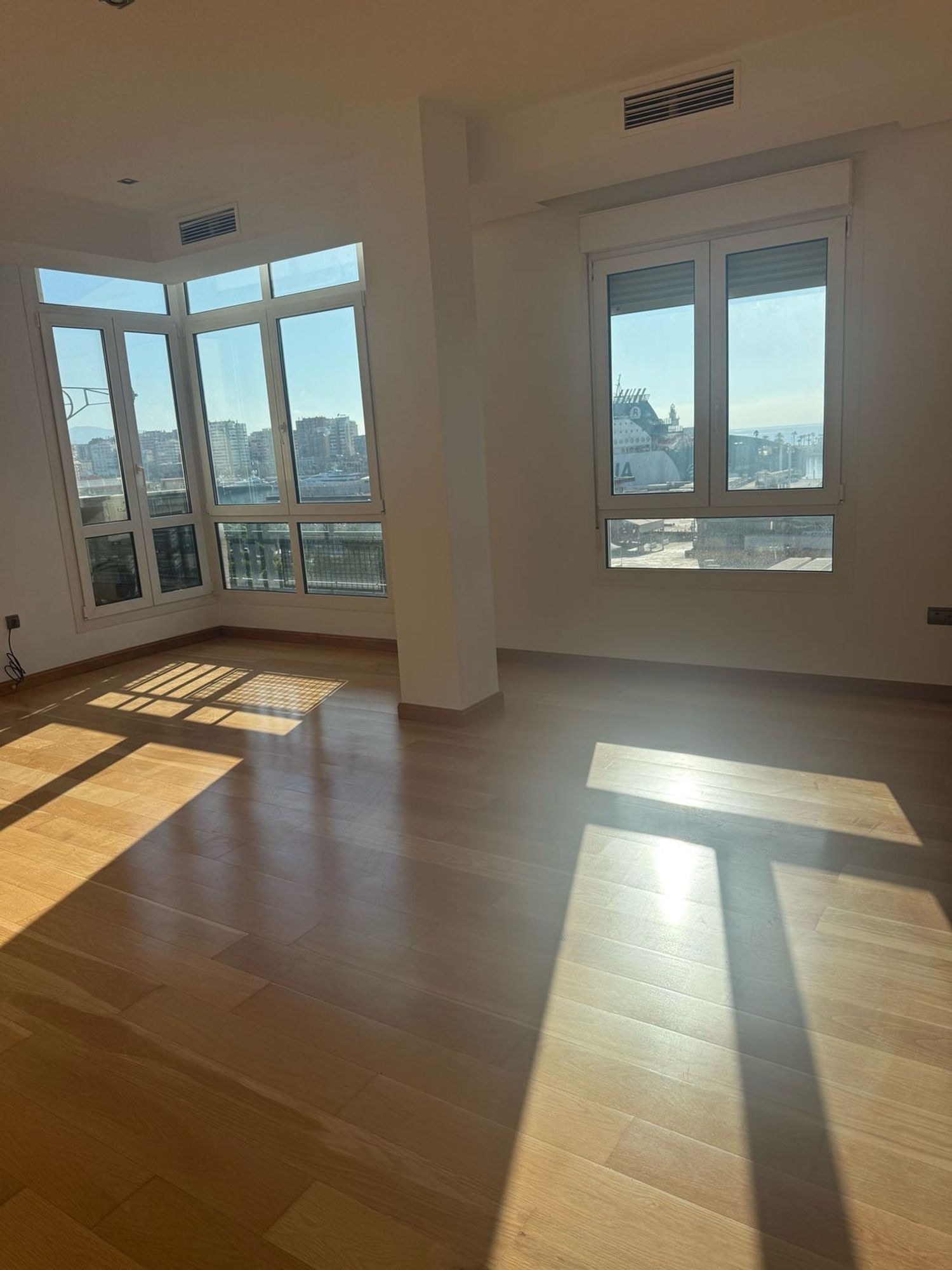 Piso en Avenida de Manuel Agustín Heredia, 6, Ensanche Centro - Soho - Foto 5