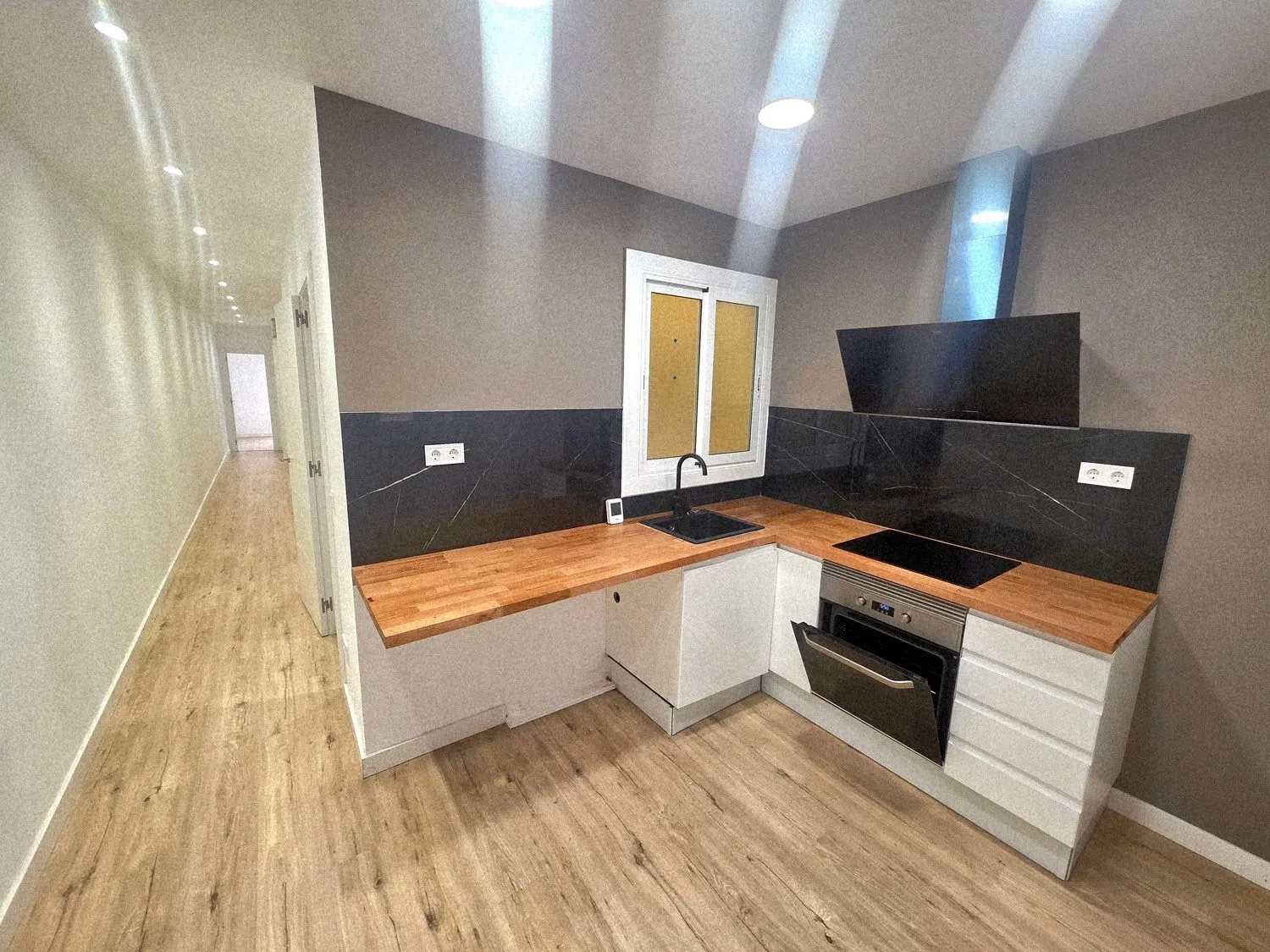 Piso en calle de Puerto Príncipe, 63 - Foto 1