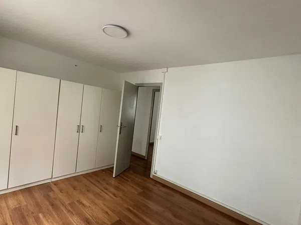 Piso en calle de Josep Sangenís, 50 - Foto 8