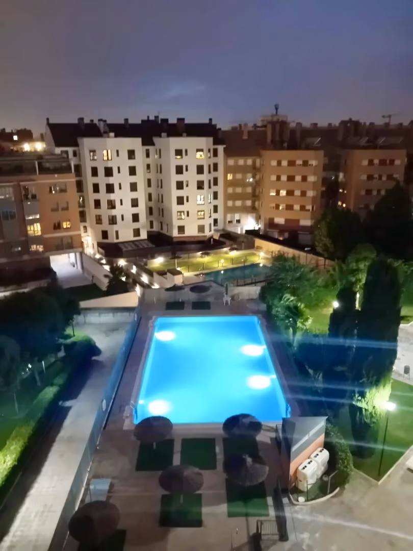 Piso en  Calle del Parroco Eusebio Cuenca 56 - Foto 2