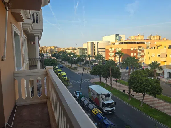 Piso en Avenida Reino de España, 184, Las Salinas - Foto 1