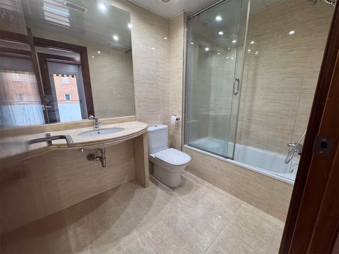 Piso en  Carrer de Mossèn Jacint Verdaguer 129 - Foto 14