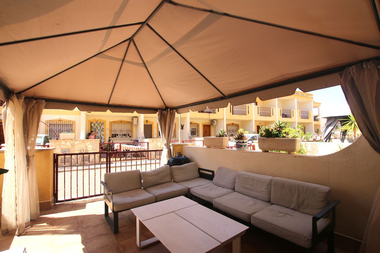 Chalet adosado en Calle Picasso, 2, La Regia - Foto 2