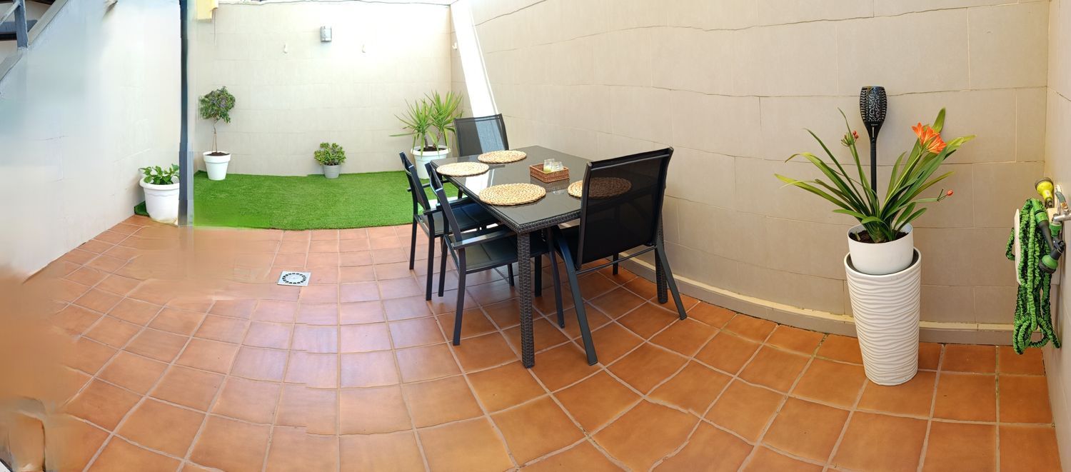 Chalet adosado - Foto 1