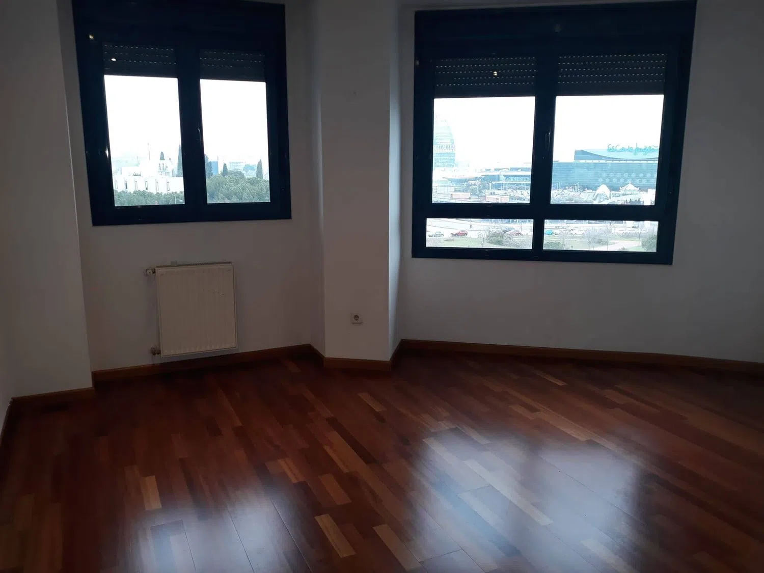 Piso en calle María Tudor, 18 - Foto 1