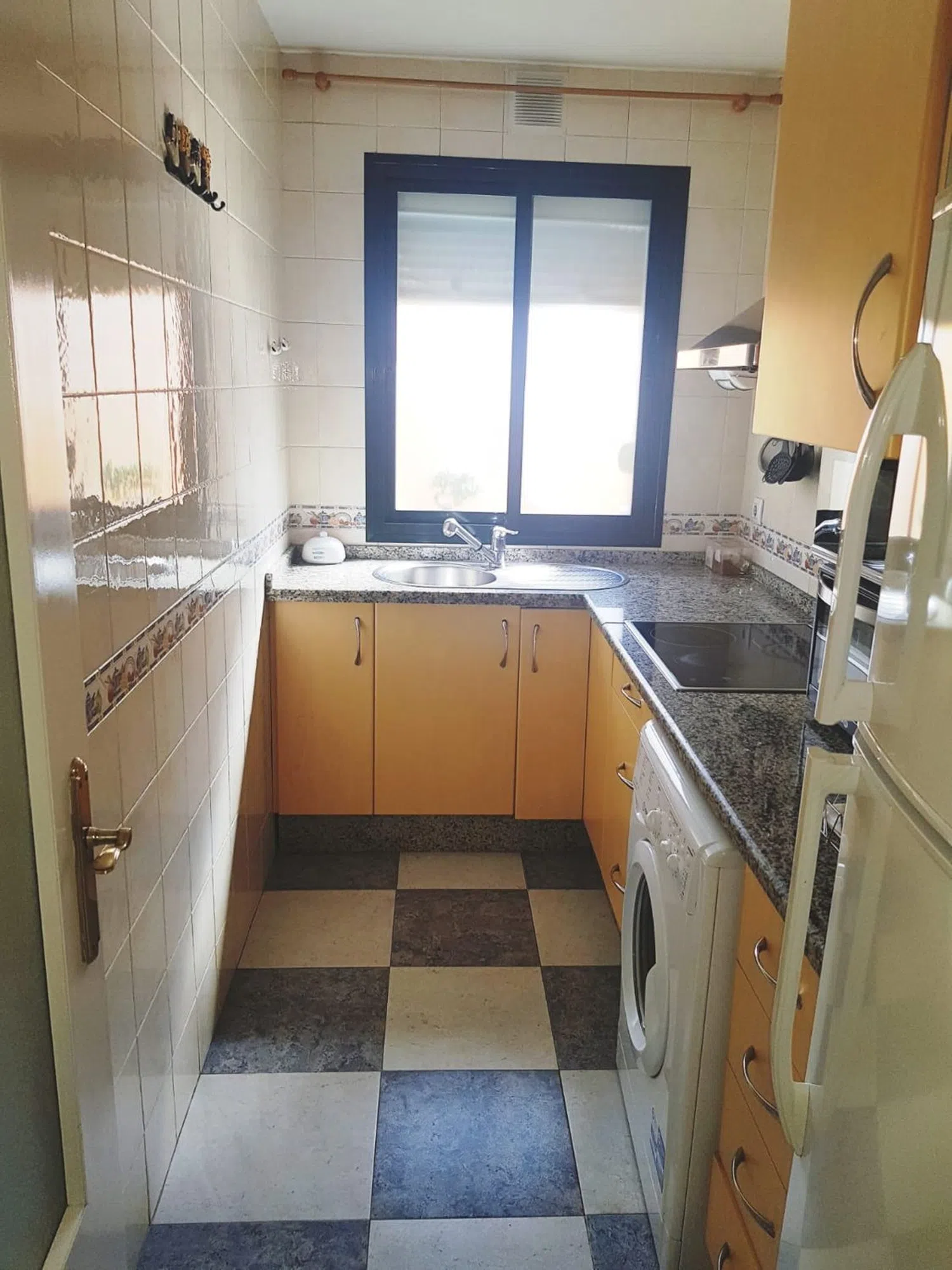 Piso en Barrio Cruz Roja - Capuchinos - Foto 12