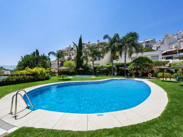 Chalet adosado en Calle Félix Revello de Toro, 9, Limonar - Foto 1