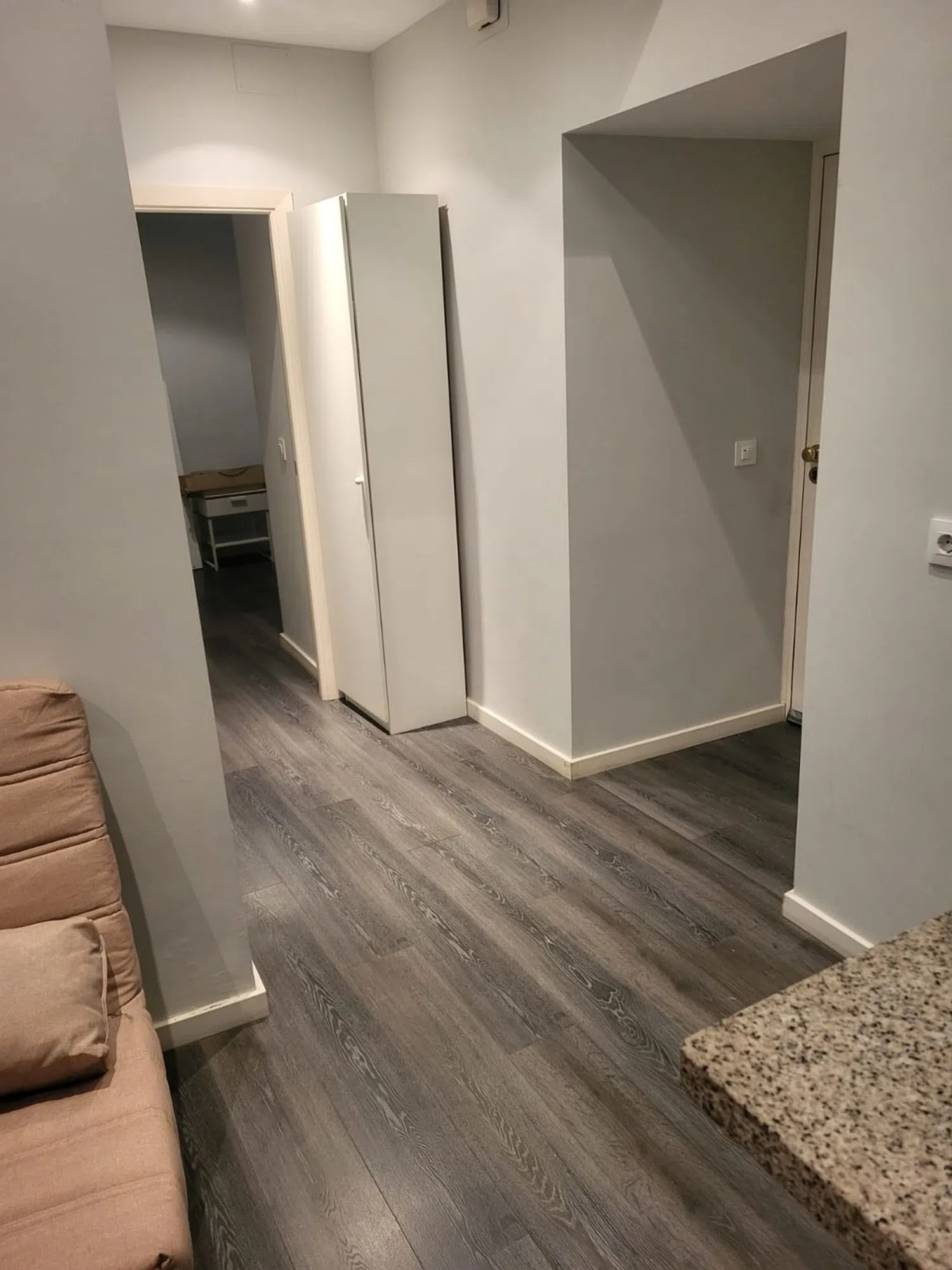 Piso en calle Descalzos, 3 - Foto 3