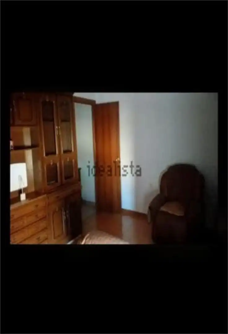 Piso en barrio - Foto 4