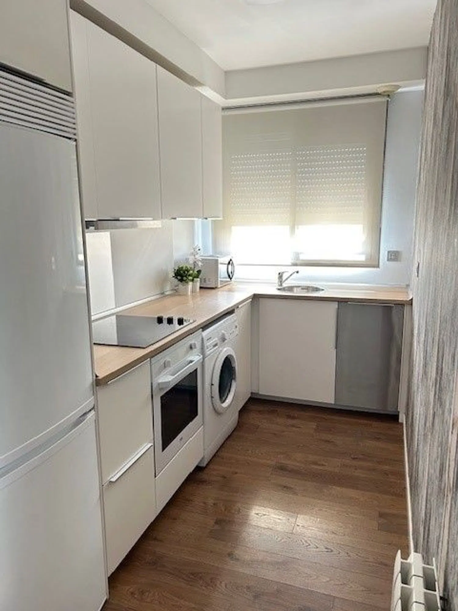 Piso en avenida de la Ilustración, 101 - Foto 9