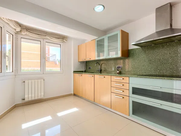 Chalet adosado en Avenida de Francisco Guerrero, 4 - Foto 4