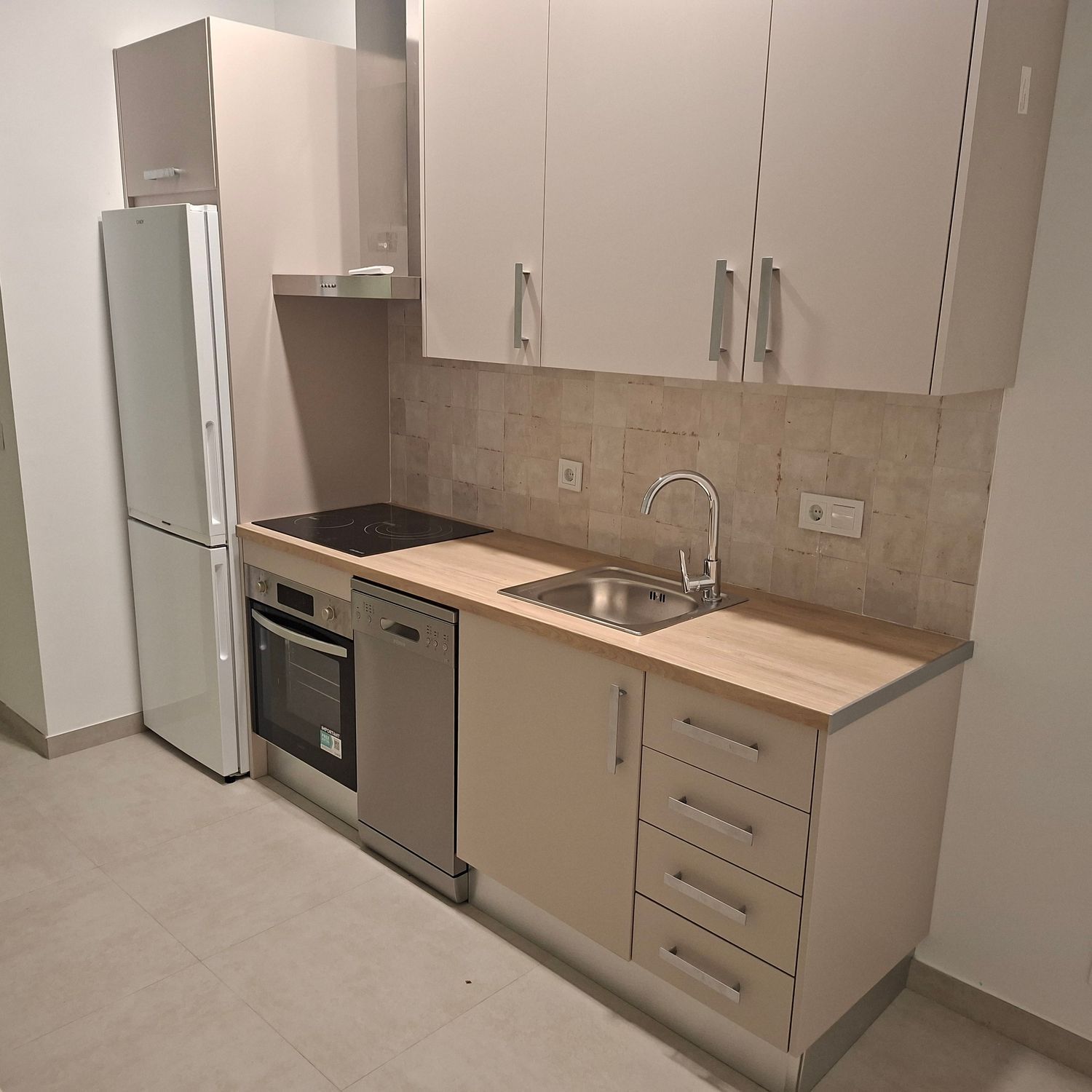 Estudio en Calle Isaac Albeniz, 2, Centro - Foto 5