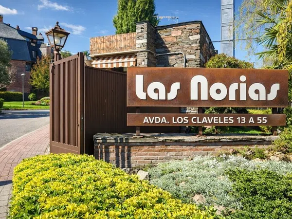 Dúplex en venta en Avenida Claveles, 21 - Foto 1