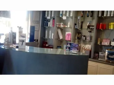 Local comercial en  Avenida de Pino Montano 121 - Foto 5