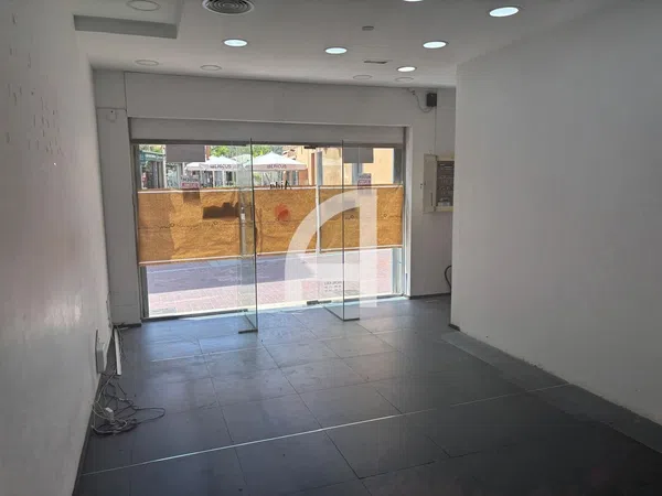 Local en Calle Cremat - Foto 17