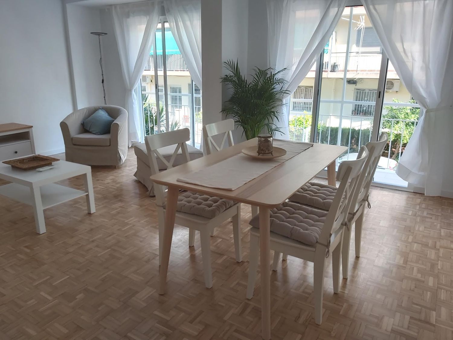 Piso en calle Doña Dolsa, 5