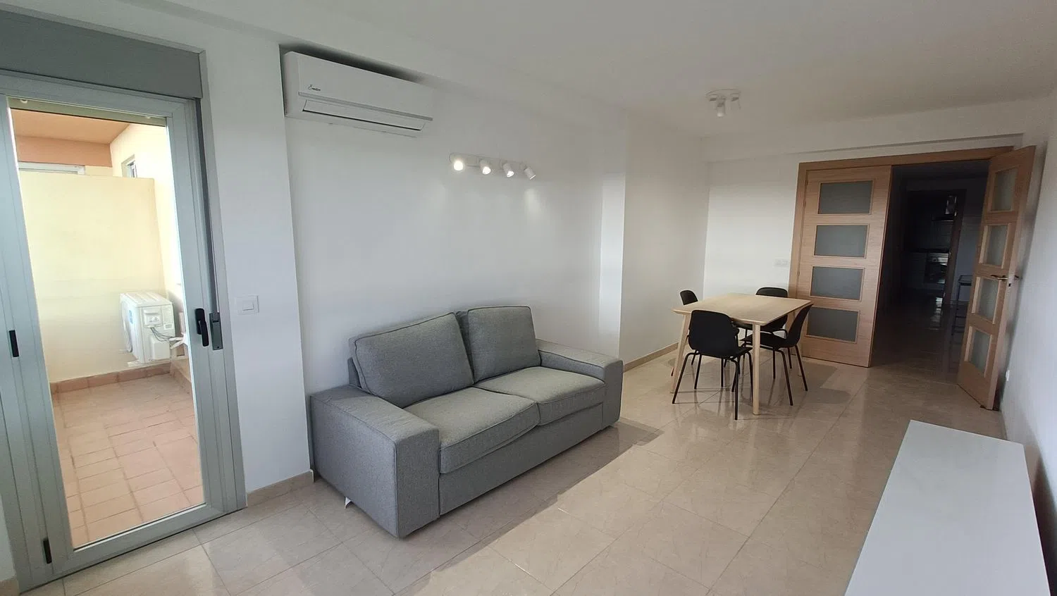 Piso en calle de la Dragonera, 25 - Foto 2