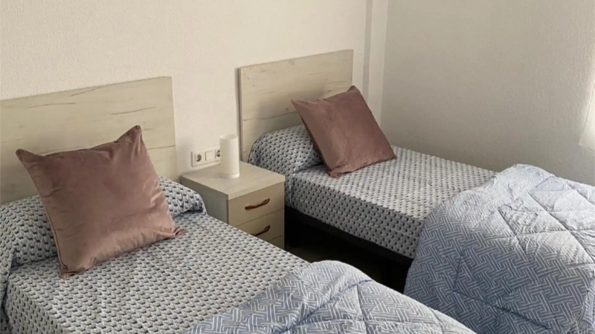 Piso en  Avenida de la Armada Española 18 - Foto 3