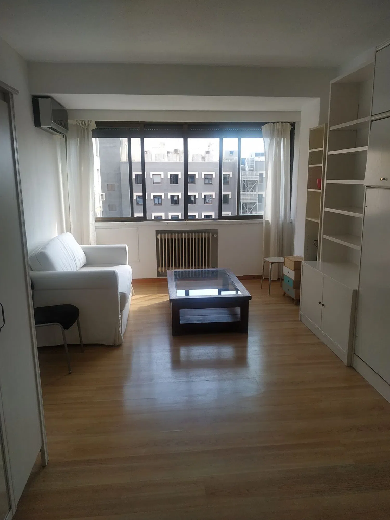 Estudio en calle de Hermosilla, 28 - Foto 1