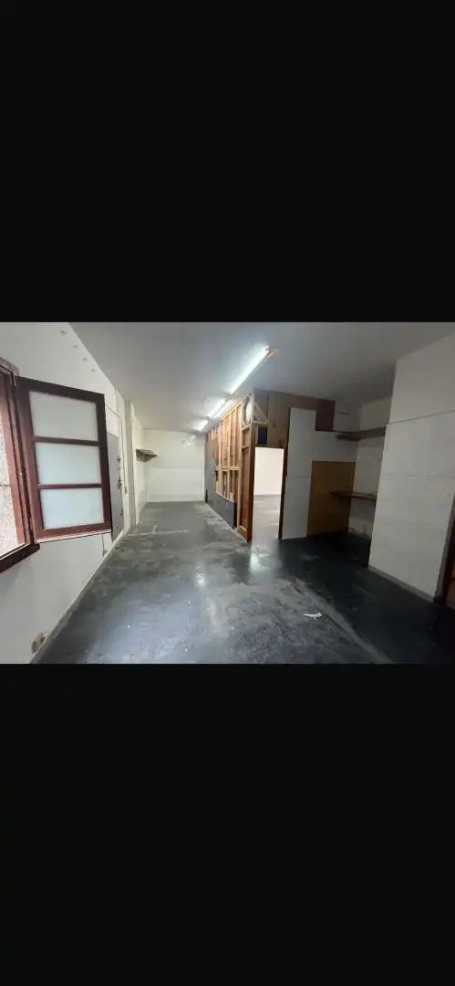 Local comercial en  Carrer de Narcís Monturiol 10 - Foto 3