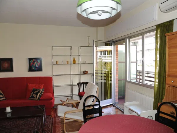 Estudio en calle Clara del Rey, 20 - Foto 4