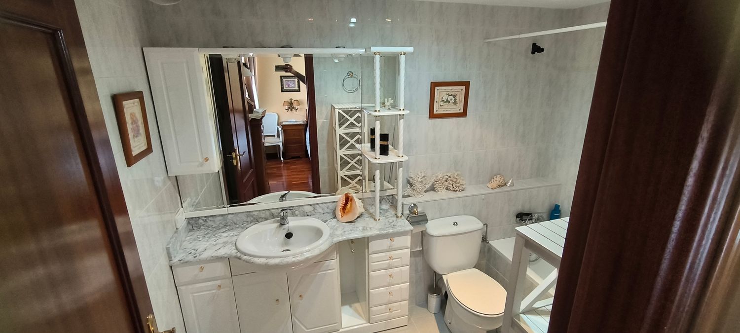 Chalet adosado en calle Quiñones, 22 Ap - Foto 4