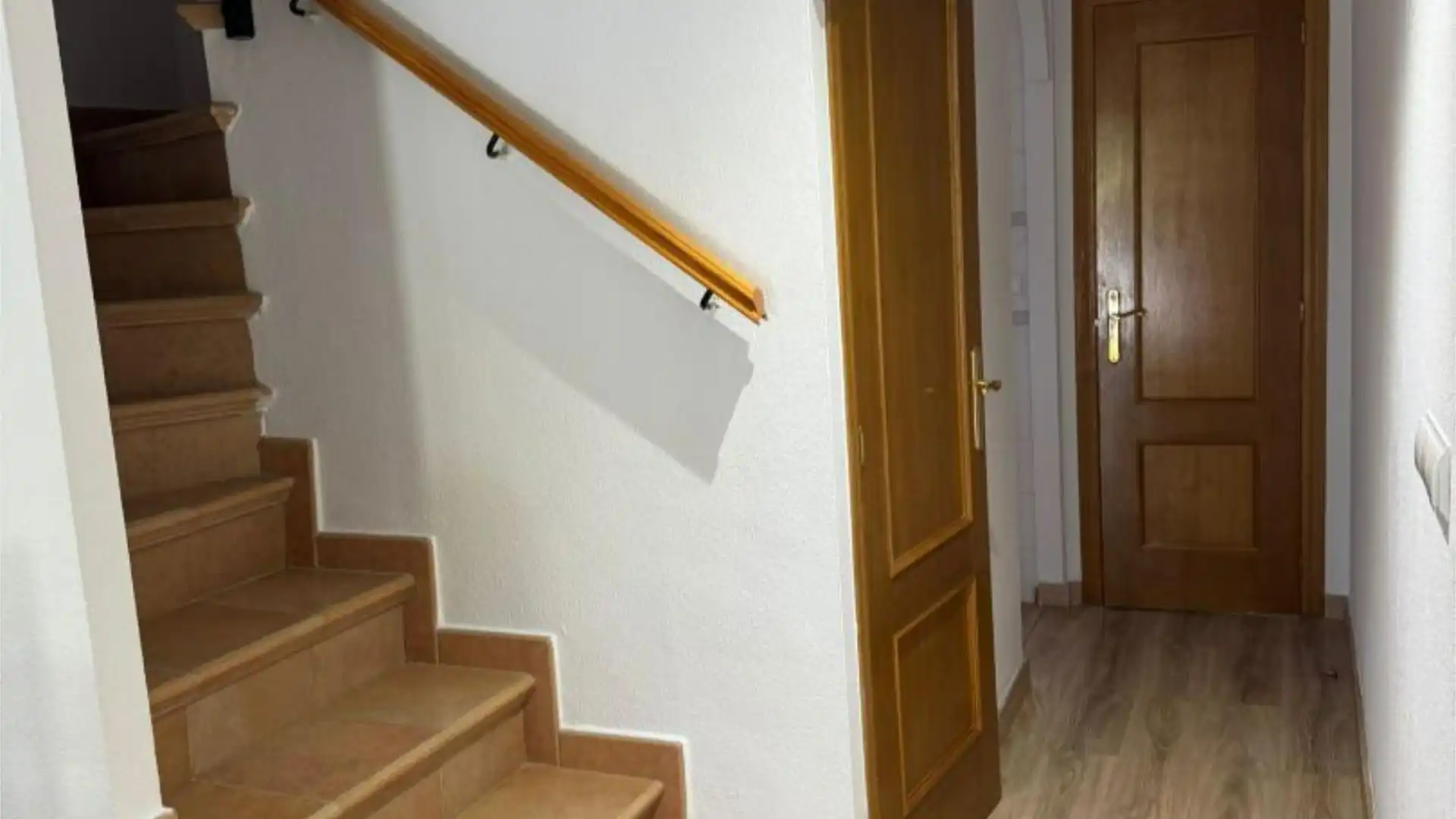 Casa adosada en  Carrer del Ressol 5 - Foto 8