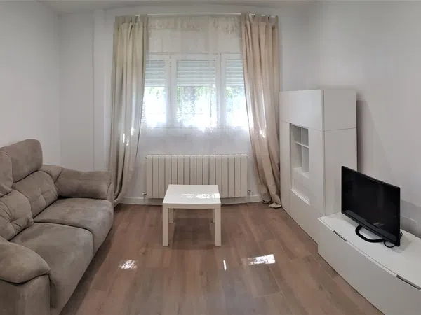 Piso en calle de Lillo, 1