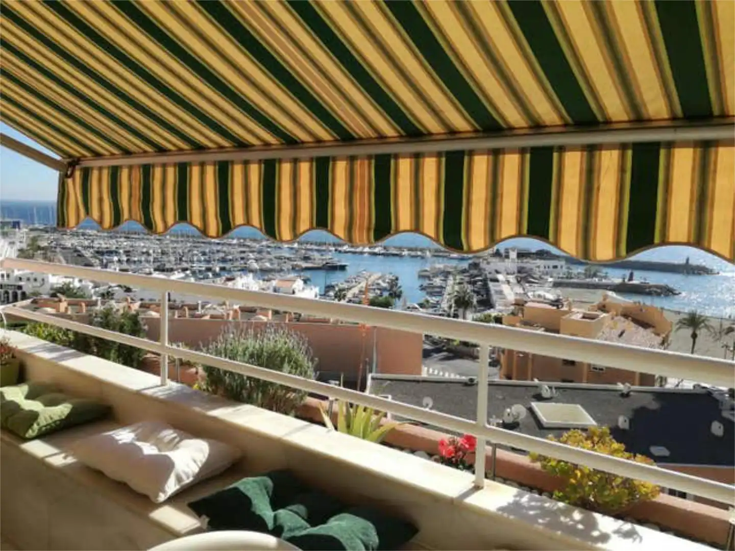 Apartamento en puerto deportivo - Foto 7