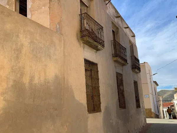 Casa de pueblo en Calle Pintor s/n - Foto 6