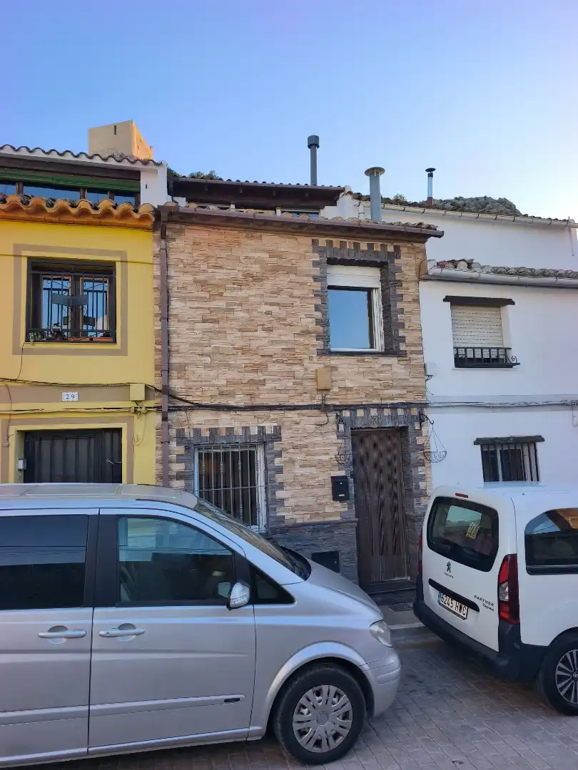 Casa adosada en  Calle Punta la Peña 31 - Foto 2