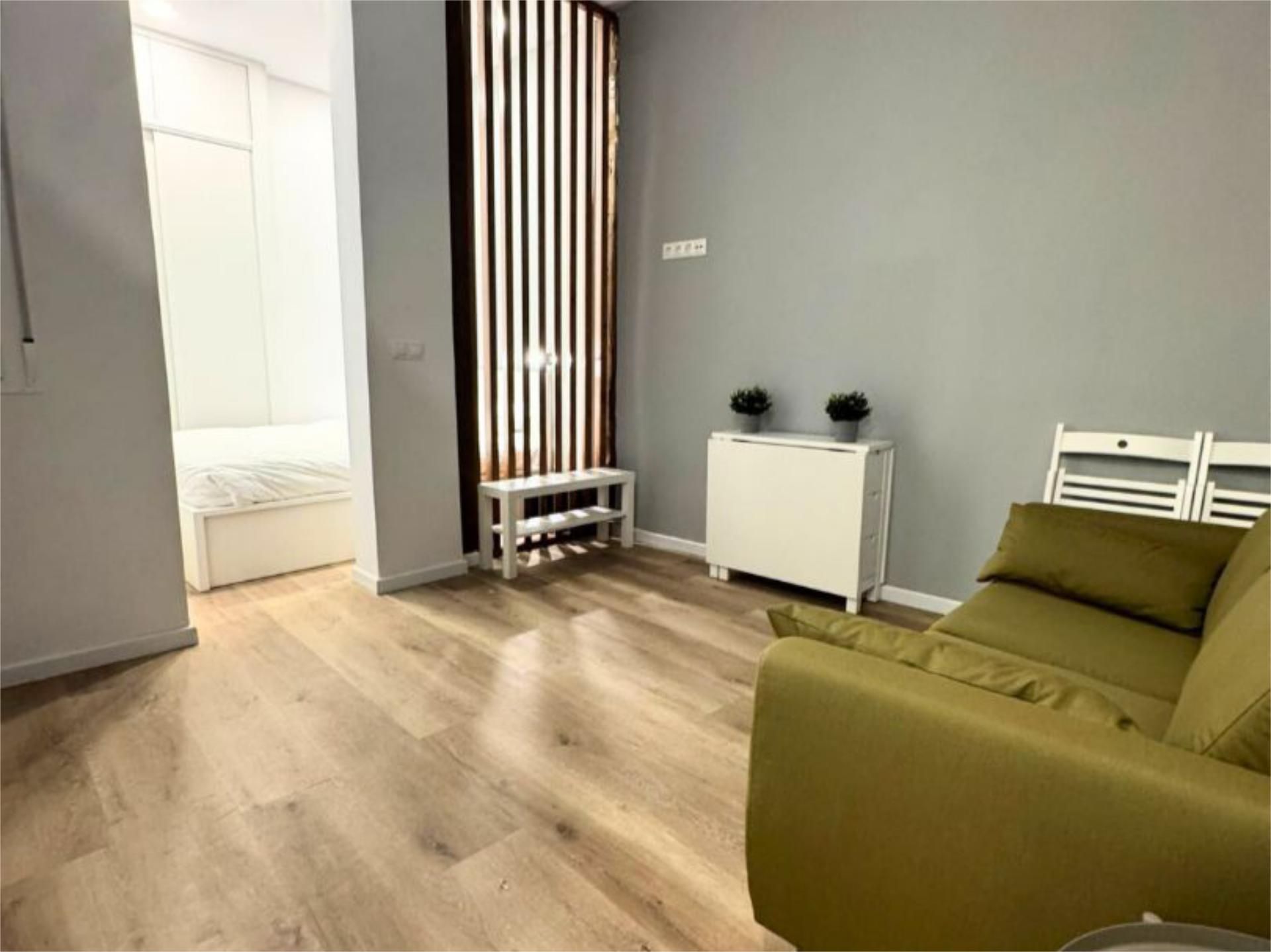 Piso en  Calle de la Sombrerería 5