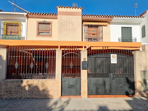 Chalet adosado en Calle Hockey, 12, Avenida de las Ciencias - Foto 1