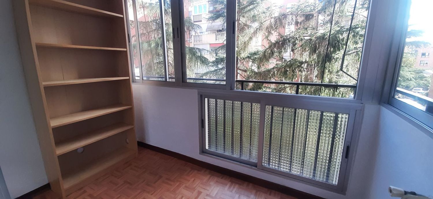 Piso en Barrio Pinar del Rey - Foto 4