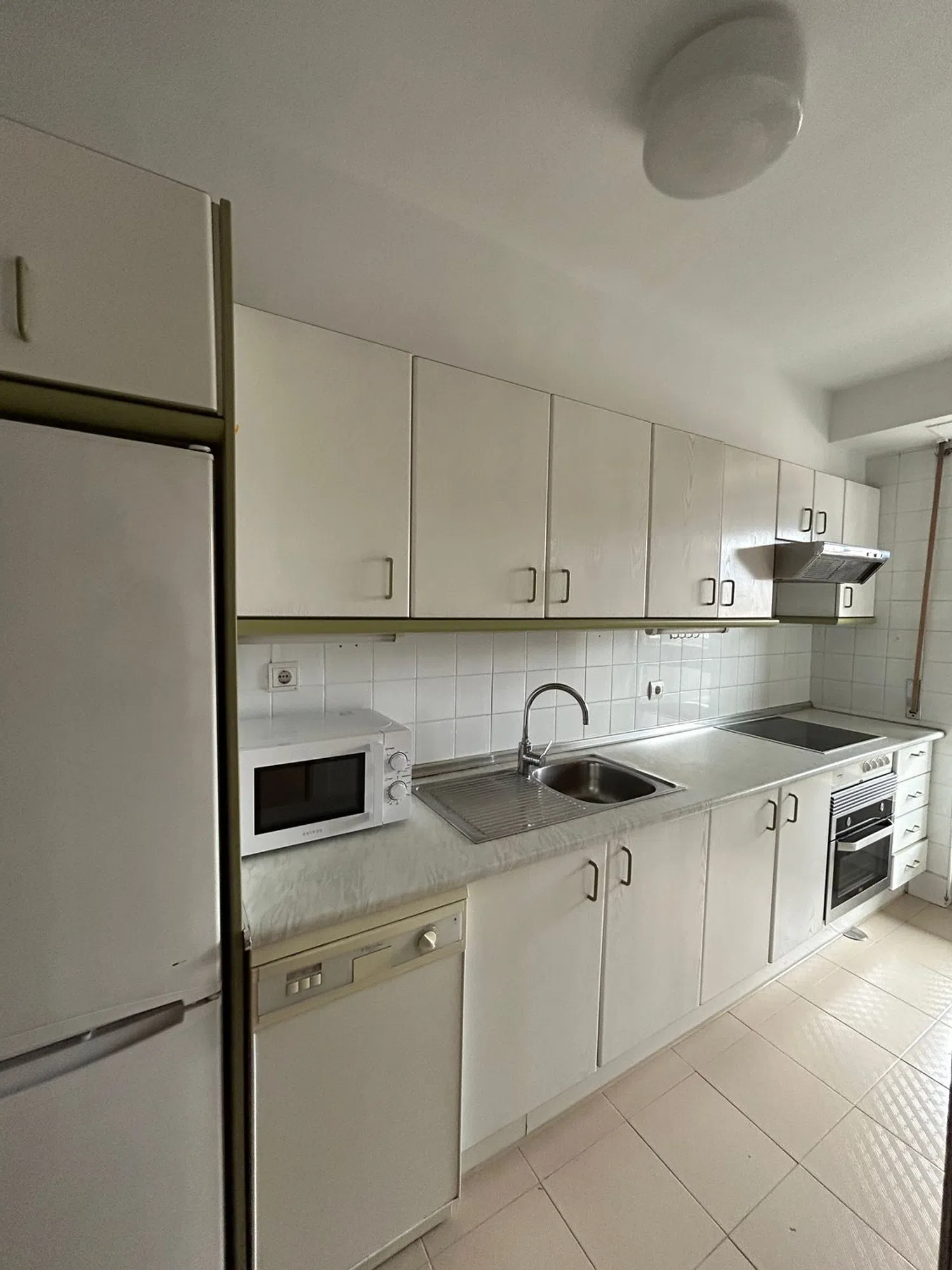 Estudio en avenida de Madrid, 5 - Foto 4