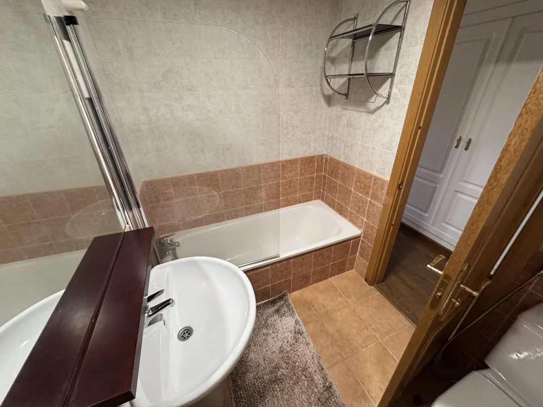 Piso en  Calle Alcaucín 7 - Foto 10