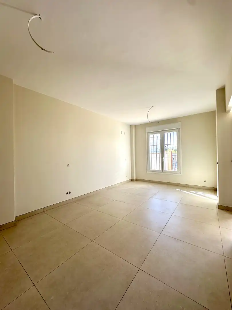 Casa adosada en  Calle Campos del Valle B 2 - Foto 2