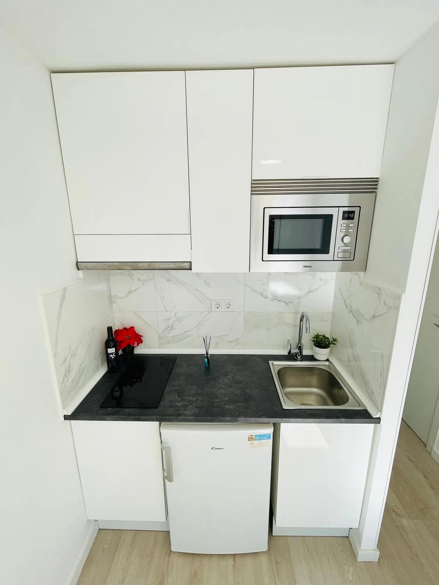 Estudio en calle del Lago Constanza, 65 - Foto 14